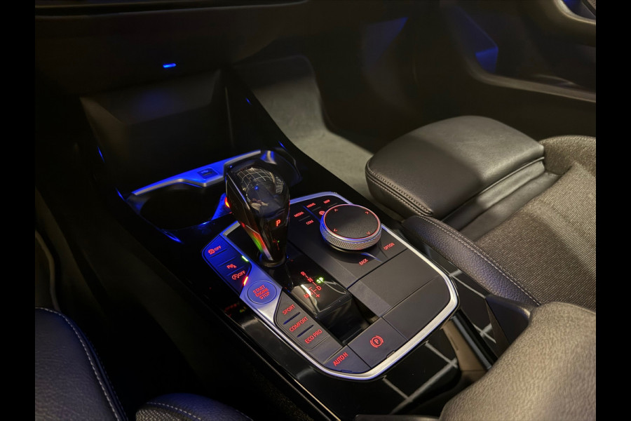 BMW 1-serie 118i Executive Edition |Digtale Dash|Automaat|Apple Carplay|Keyless|Camera