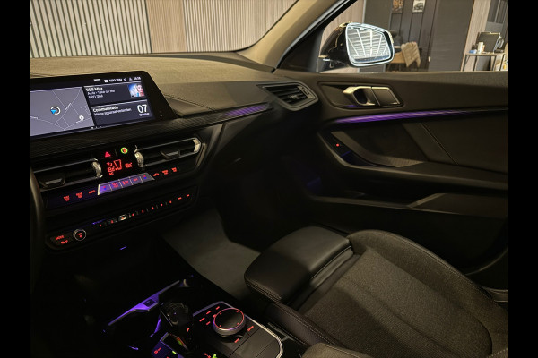 BMW 1-serie 118i Executive Edition |Digtale Dash|Automaat|Apple Carplay|Keyless|Camera