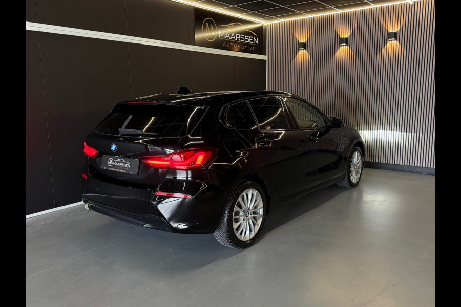 BMW 1-serie 118i Executive Edition |Digtale Dash|Automaat|Apple Carplay|Keyless|Camera