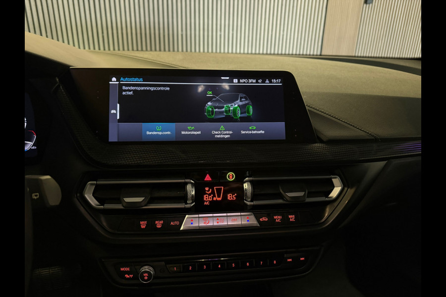 BMW 1-serie 118i Executive Edition |Digtale Dash|Automaat|Apple Carplay|Keyless|Camera