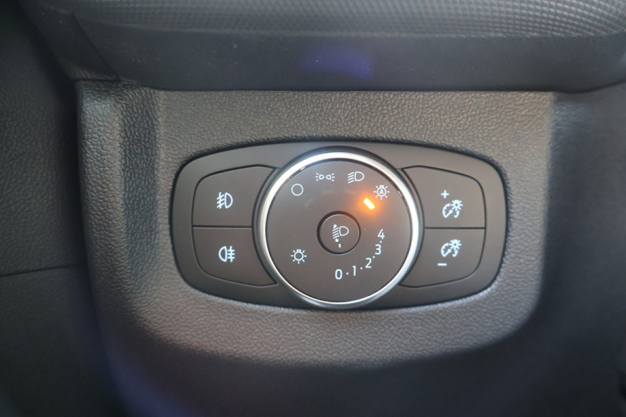 Ford E-Transit Courier Limited 44 kWh Navigatie Airco