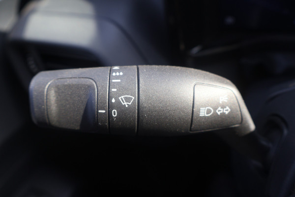 Ford E-Transit Courier Limited 44 kWh Navigatie Airco