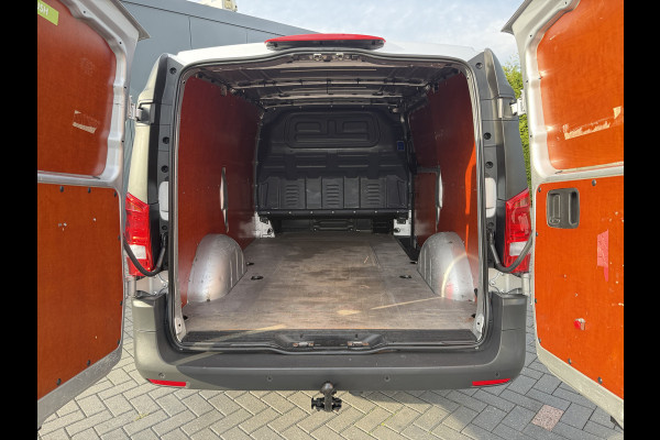 Mercedes-Benz Vito 114 CDI 136 PK AUTOMAAT / L2H1 / 1e EIG. / CAMERA / CRUISE / TREKHAAK / AIRCO / NAVI