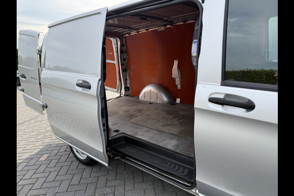 Mercedes-Benz Vito 114 CDI 136 PK AUTOMAAT / L2H1 / 1e EIG. / CAMERA / CRUISE / TREKHAAK / AIRCO / NAVI