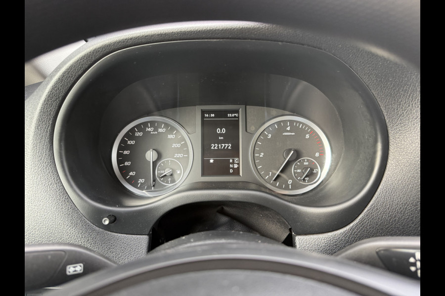 Mercedes-Benz Vito 114 CDI 136 PK AUTOMAAT / L2H1 / 1e EIG. / CAMERA / CRUISE / TREKHAAK / AIRCO / NAVI