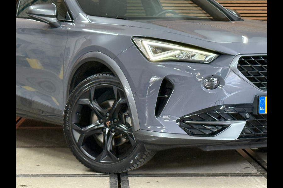 CUPRA Formentor 1.5 TSI Business Exclusive Paint | Pano | Winterpakket | Cruise adaptief | 19 Inch | Matrix Led | Virtual |