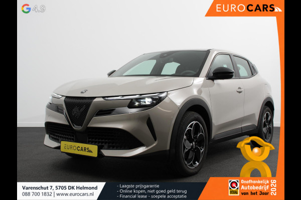 Alfa Romeo junior Elettrica Automaat 156PK Adaptieve Cruise Control Full Led Matrix Parkeer sensoren Navigatie Apple Carplay / Android auto  Climate Control