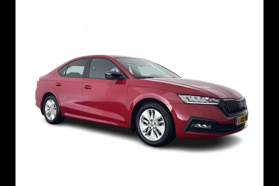 Škoda Octavia 1.0 e-TSI Sport Business (INCL.BTW) Aut. *FULL-LED | DIGI-COCKPIT | SPORT-SEATS | NAVI-FULLMAP | SHIFT-PADDLES | PRIVACY-GLASS | DAB+ | ECC | PDC | CRUISE | 16''ALU | TOWBAR*