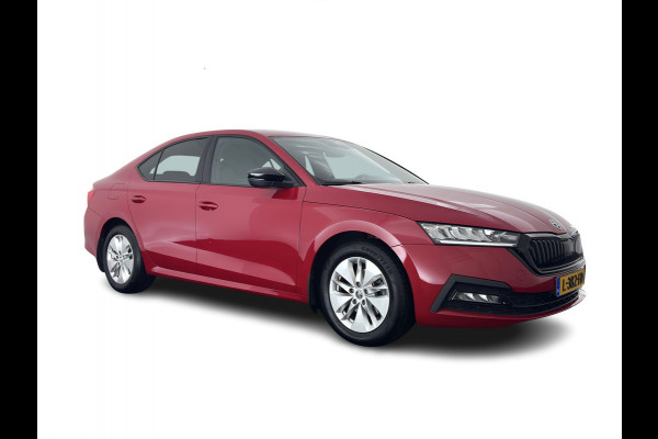 Škoda Octavia 1.0 e-TSI Sport Business (INCL.BTW) Aut. *FULL-LED | DIGI-COCKPIT | SPORT-SEATS | NAVI-FULLMAP | SHIFT-PADDLES | PRIVACY-GLASS | DAB+ | ECC | PDC | CRUISE | 16''ALU | TOWBAR*