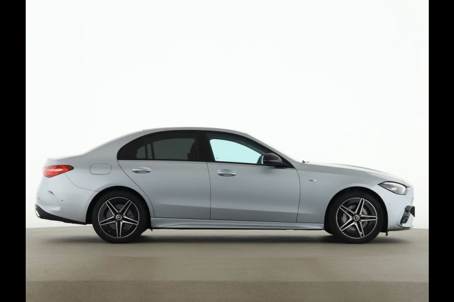 Mercedes-Benz C-Klasse 300e AMG ** HIGH LED, MBUX+, PANORAMA, NIGHT, MEMORY, KEYLESS ** Ex MB-AG, € 26.700,= onder NP ** ** INFORMEER OOK NAAR ONZE AANTREKKELIJKE FINANCIAL-LEASE TARIEVEN **