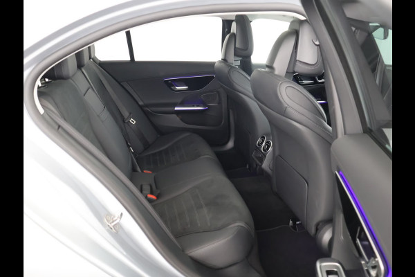 Mercedes-Benz C-Klasse 300e AMG ** HIGH LED, MBUX+, PANORAMA, NIGHT, MEMORY, KEYLESS ** Ex MB-AG, € 26.700,= onder NP ** ** INFORMEER OOK NAAR ONZE AANTREKKELIJKE FINANCIAL-LEASE TARIEVEN **
