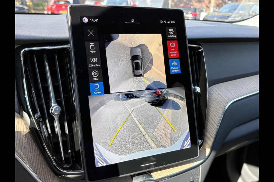 Volvo XC60 2.0 T6 Plug-in hybrid AWD Plus Dark HEAD-UP DISPLAY | 2026!| HARMAN KARDON| PANO| MEMORY STOELEN| PILOT ASSIST| 360 CAMERA|