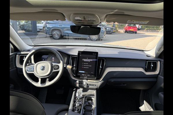 Volvo XC60 2.0 T6 Plug-in hybrid AWD Plus Dark HEAD-UP DISPLAY | 2026!| HARMAN KARDON| PANO| MEMORY STOELEN| PILOT ASSIST| 360 CAMERA|