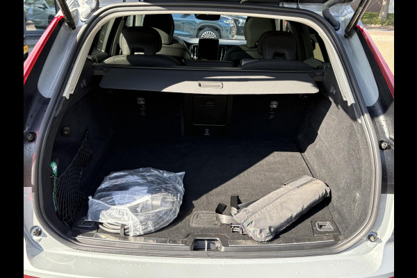 Volvo XC60 2.0 T6 Plug-in hybrid AWD Plus Dark HEAD-UP DISPLAY | 2026!| HARMAN KARDON| PANO| MEMORY STOELEN| PILOT ASSIST| 360 CAMERA|