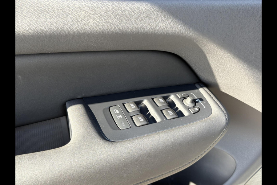 Volvo XC60 2.0 T6 Plug-in hybrid AWD Plus Dark HEAD-UP DISPLAY | 2026!| HARMAN KARDON| PANO| MEMORY STOELEN| PILOT ASSIST| 360 CAMERA|