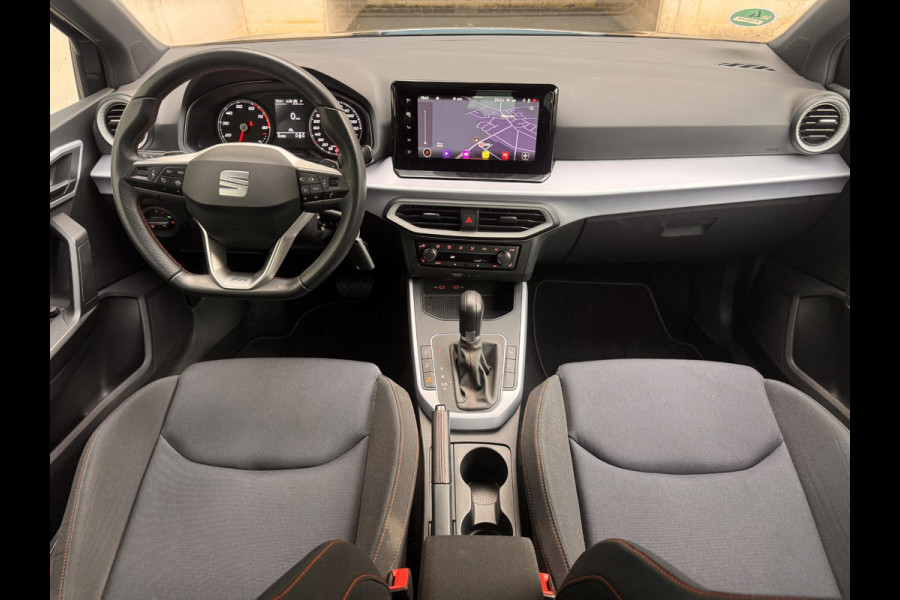 Seat Arona 1.5 TSI EVO FR Business Intense Plus | Trekhaak | Stoelverwarming | LM 17 inch | Full Led | Camera |