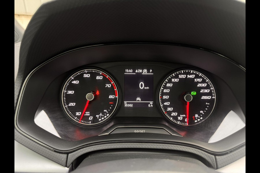 Seat Arona 1.5 TSI EVO FR Business Intense Plus | Trekhaak | Stoelverwarming | LM 17 inch | Full Led | Camera |