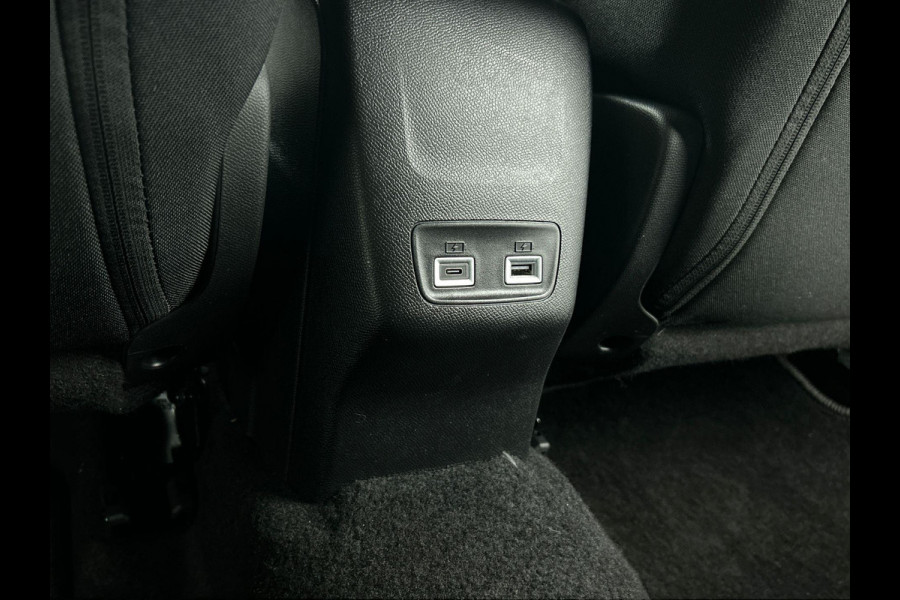 Peugeot 2008 1.2 PureTech 130pk Automaat Allure Navigatie Apple Carplay/Android Auto 360 camera Parkeersensoren Blind Spot Assist Adaptive Cruise Control Stoelverwarming