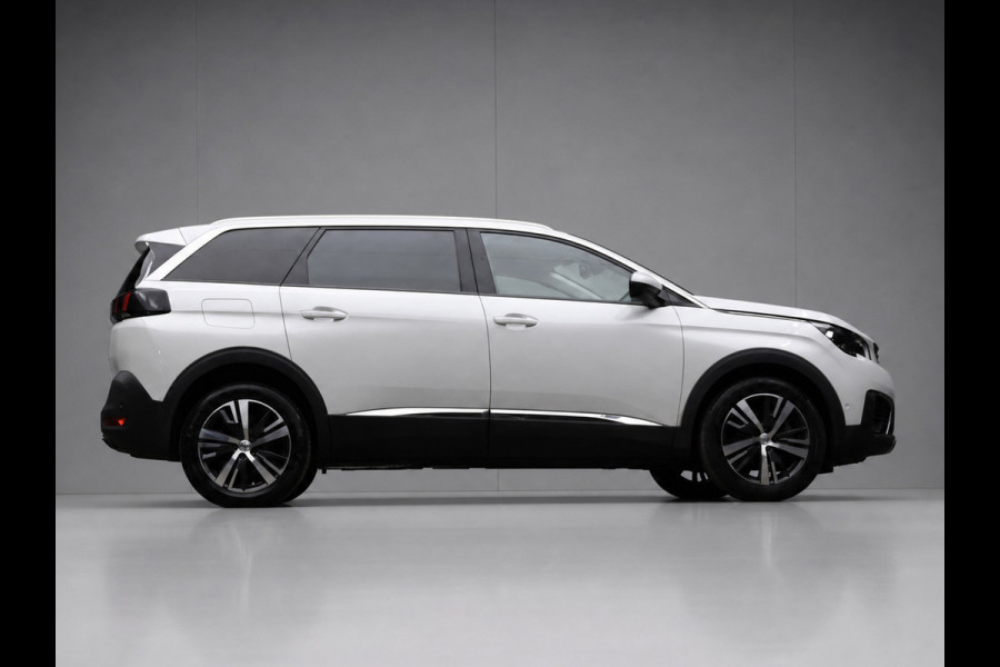 Peugeot 5008 1.2 PureTech Allure Sport (APPLE CARPLAY,NAVI,CAMERA,360 VIEW,CLIMATE,CRUISE,GETINT,LED,SPORTSTOELEN,LM VELGEN)