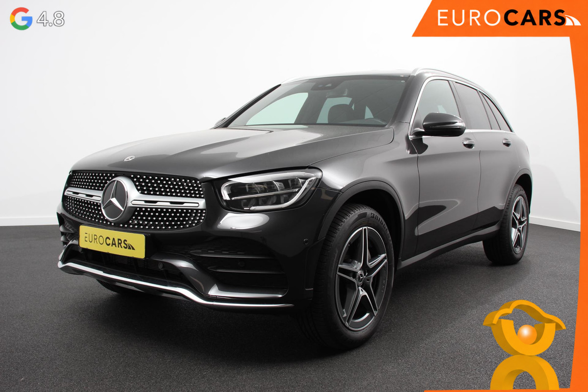 Mercedes-Benz GLC 300e 4MATIC AMG PHEV Navigatie Half leder Sportstoelen Camera Dab Led Elektrisch bedienbare achterklep 19"Lichtmetalen Velgen Extra getint glas