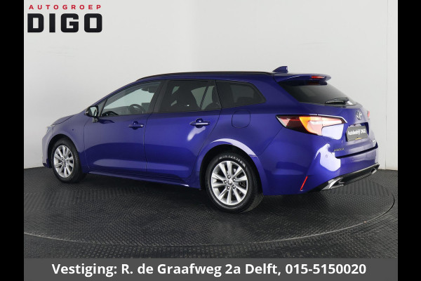 Toyota Corolla Touring Sports 1.8 Hybrid Business Luxury | Stoelverwarming | Parkeersensoren | Draadloze telefoon lader | Privacy Glass |