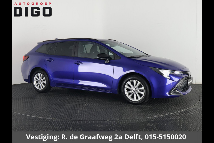 Toyota Corolla Touring Sports 1.8 Hybrid Business Luxury | Stoelverwarming | Parkeersensoren | Draadloze telefoon lader | Privacy Glass |