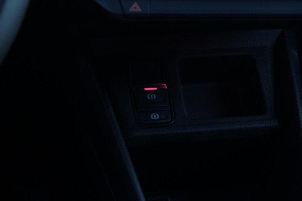 Renault 5 COMFORT RANGE TECHNO 150PK 52 kWh *NIEUWE AUTO!* | PACK WINTER TECHNO: (ELEKTRISCH VERWARMBARE VOORSTOELEN, ELEKTRISCH VERWARMBAAR STUURWIEL, BESTUUDERSSTOEL MET ELEKTRSCH VERSTELBARE LENDESTEUN, IN HOOGTE VERSTELBARE PASSAGIERSSTOEL) | LICHTMETALEN VELGEN 18" | ADAPTIVE CRUISE CONTROL | FULL LED KOPLAMPEN MET FRANSE VLAG | ELEKTRTISCH INKLABARE EN VERWARMBARE BUITENSPIEGELS | ACHTERUITRIJ CAMERA | SFEER VERLICHTING | GOOGLE MAPS NAVIGATIE | DRAADLOZE TELEFOONLADER | PRIVACY GLASS | 100KW SNELLAAD FUNCTIE | DRAADLOZE APPLE CARPLAY/ANDROID AUTO | DAB+ RADIO | SFEER VERL