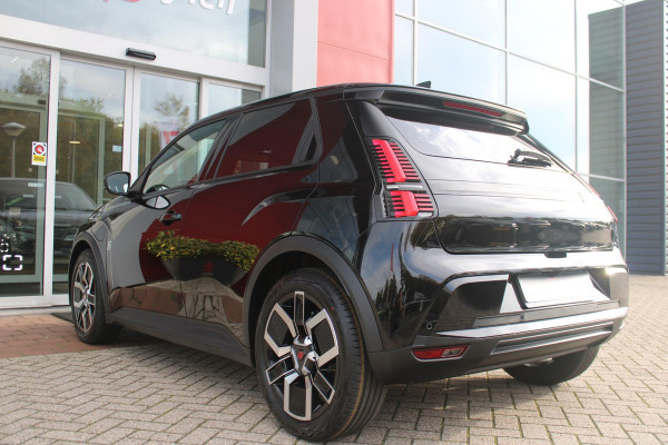 Renault 5 COMFORT RANGE TECHNO 150PK 52 kWh *NIEUWE AUTO!* | PACK WINTER TECHNO: (ELEKTRISCH VERWARMBARE VOORSTOELEN, ELEKTRISCH VERWARMBAAR STUURWIEL, BESTUUDERSSTOEL MET ELEKTRSCH VERSTELBARE LENDESTEUN, IN HOOGTE VERSTELBARE PASSAGIERSSTOEL) | LICHTMETALEN VELGEN 18" | ADAPTIVE CRUISE CONTROL | FULL LED KOPLAMPEN MET FRANSE VLAG | ELEKTRTISCH INKLABARE EN VERWARMBARE BUITENSPIEGELS | ACHTERUITRIJ CAMERA | SFEER VERLICHTING | GOOGLE MAPS NAVIGATIE | DRAADLOZE TELEFOONLADER | PRIVACY GLASS | 100KW SNELLAAD FUNCTIE | DRAADLOZE APPLE CARPLAY/ANDROID AUTO | DAB+ RADIO | SFEER VERL