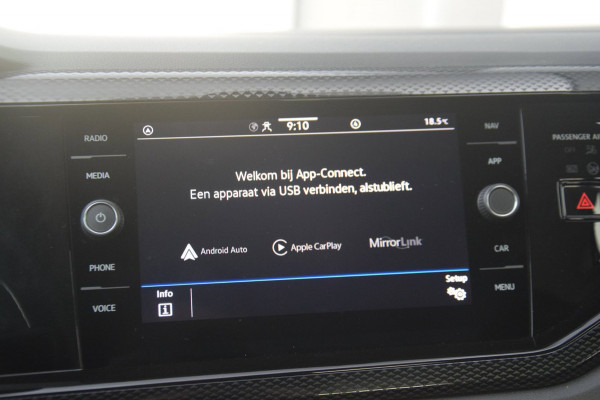 Volkswagen Polo 1.0 TSI Life STUURHULP/DRAADLOZE LADER/VERKEERSBORD DETECTIE