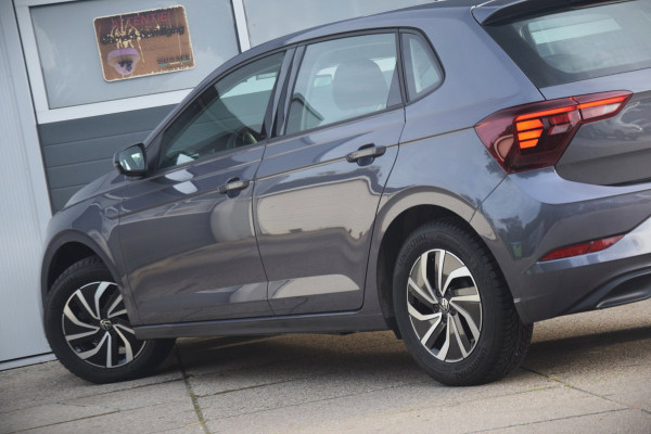Volkswagen Polo 1.0 TSI Life STUURHULP/DRAADLOZE LADER/VERKEERSBORD DETECTIE