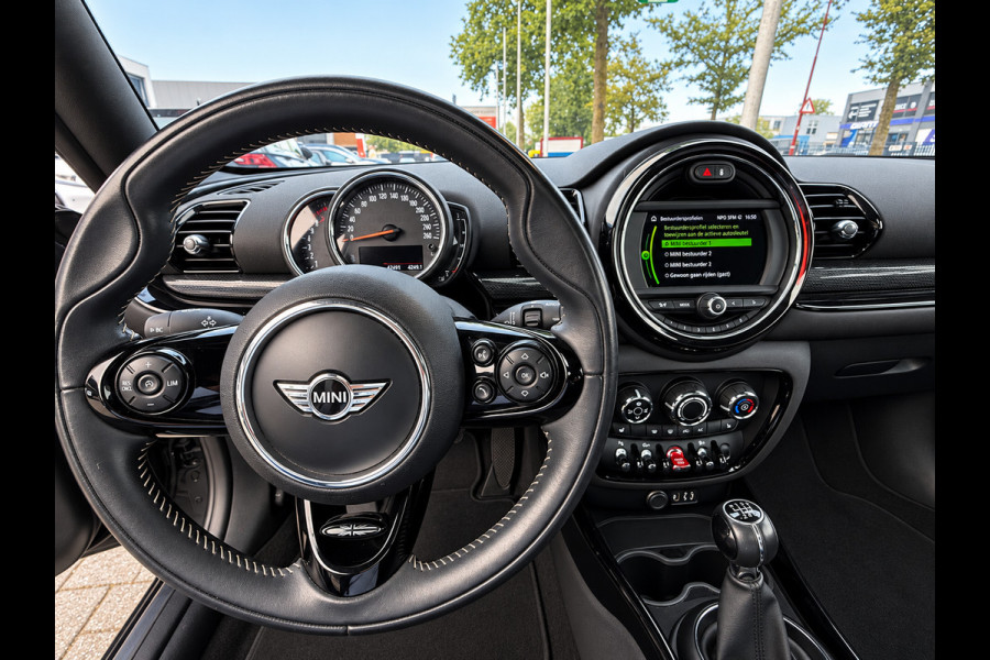 MINI Clubman 1.5 Cooper Chili Serious Business/leer/navi/pano/stoelverw/boeken