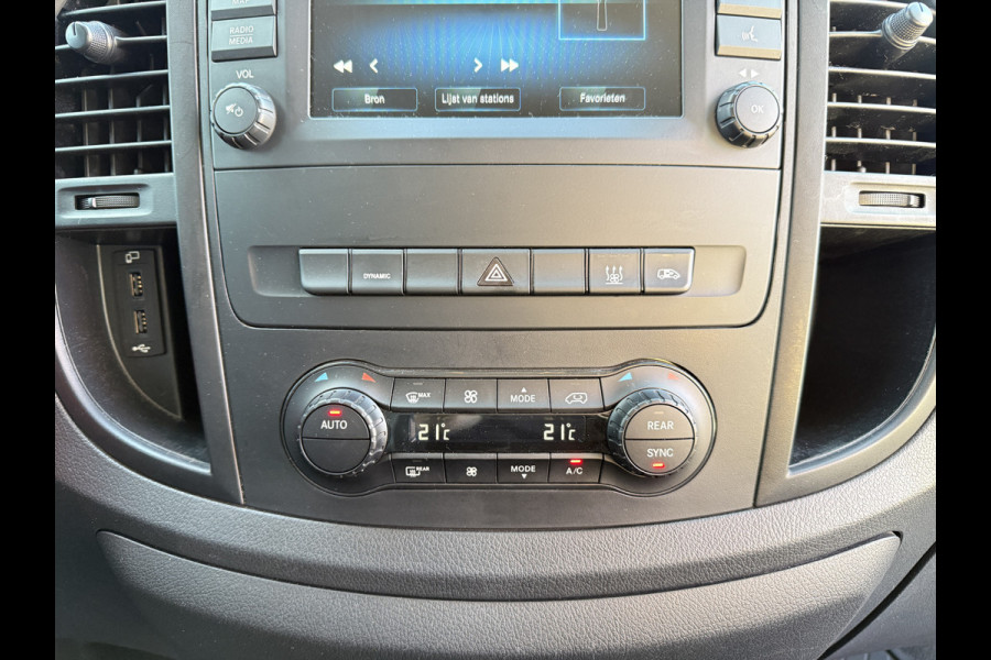 Mercedes-Benz eVito Tourer 129 90kWh 204PK Personenvervoer L2 370km WLTP 92.2% (SOH) 7 Stoelen Elektrische Schuifdeur LED Lichtmetalen velgen 17inch Snelladen Climate Control Cruise Control