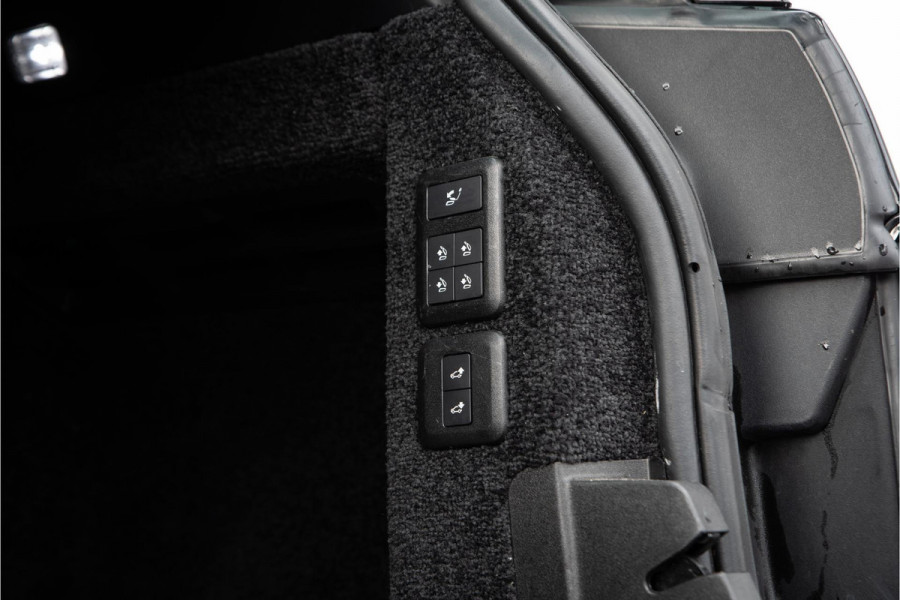 Land Rover Range Rover 2.0 P400e Autobiography Pano Dealer onderhouden