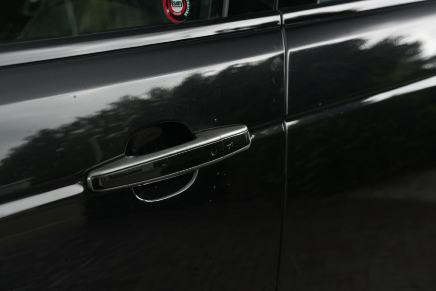 Land Rover Range Rover 2.0 P400e Autobiography Pano Dealer onderhouden