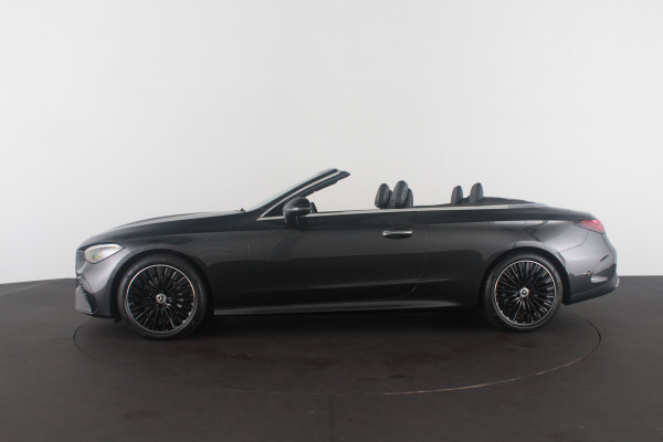 Mercedes-Benz CLE Cabriolet 200 AMG Line > Night-pakket/Graphite Grey/High Performance LED