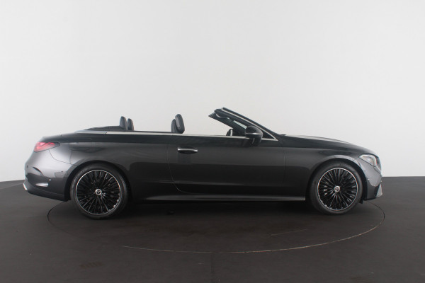 Mercedes-Benz CLE Cabriolet 200 AMG Line > Night-pakket/Graphite Grey/High Performance LED