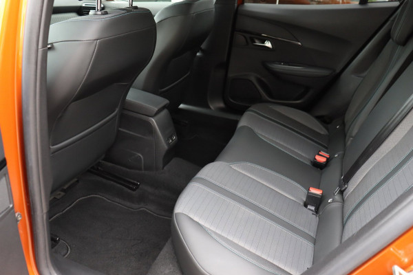 Peugeot 2008 1.2 Turbo PT Allure Pack Org.NL 3D-dashboard h.leer camera