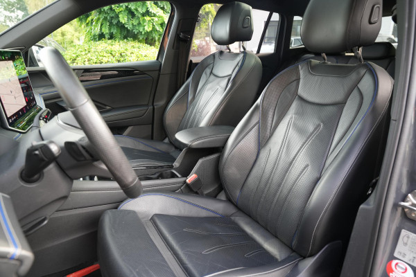 Volkswagen Tiguan 1.5 eHybrid R-Line Business Pano Leer Massage NL auto
