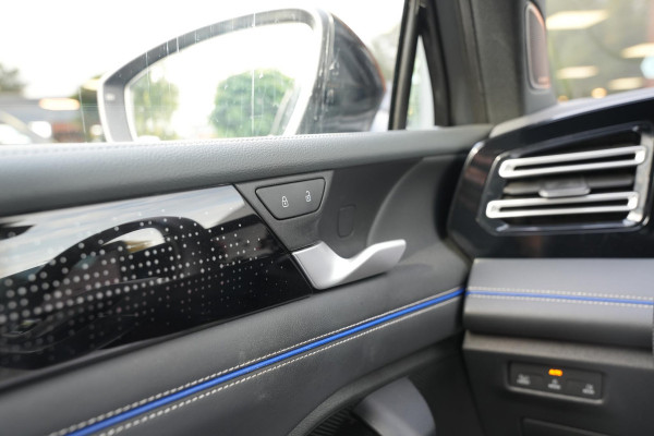 Volkswagen Tiguan 1.5 eHybrid R-Line Business Pano Leer Massage NL auto