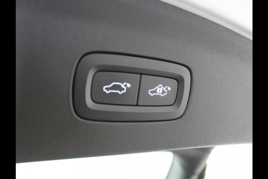 Polestar 2 Standard Range Single Motor 69 kWh PILOTPACK | CARPLAY | 360CAMERA | ADAPCRUISE | WEGKLAPTRHAAK | LMV19 | CLIMATE | STOELVERW |
