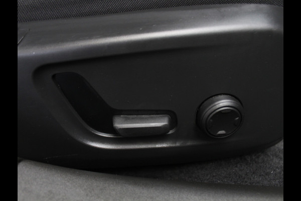 Polestar 2 Standard Range Single Motor 69 kWh PILOTPACK | CARPLAY | 360CAMERA | ADAPCRUISE | WEGKLAPTRHAAK | LMV19 | CLIMATE | STOELVERW |