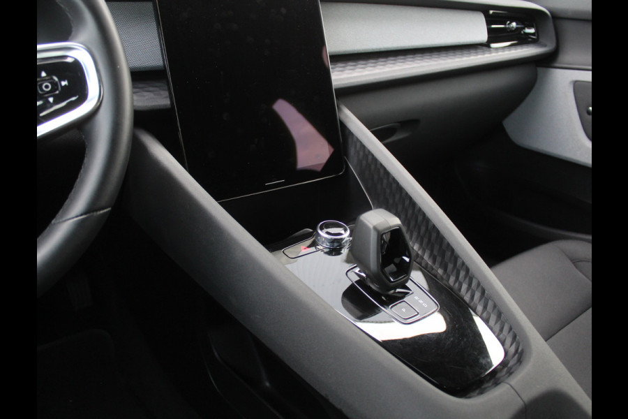 Polestar 2 Standard Range Single Motor 69 kWh PILOTPACK | CARPLAY | 360CAMERA | ADAPCRUISE | WEGKLAPTRHAAK | LMV19 | CLIMATE | STOELVERW |