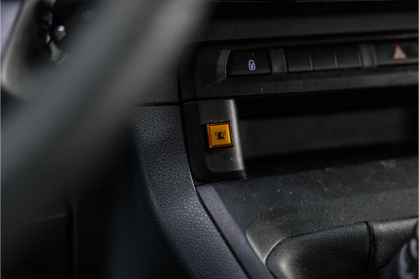 Opel Vivaro 2.0 CDTI L3H1 DC | Dubbel cabine | CarPlay | Navigatie | MF Stuur | Cruise control | 5-Zitter | PDC V+A | Nieuwe APK