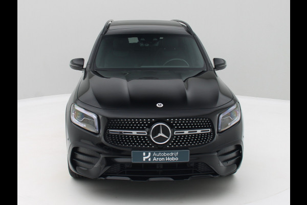 Mercedes-Benz Glb 200 AMG 7p. Pano, Trekhaak, Distronic, Memory