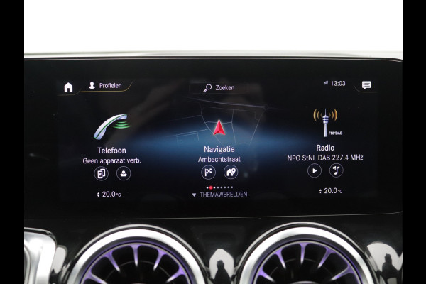 Mercedes-Benz Glb 200 AMG 7p. Pano, Trekhaak, Distronic, Memory