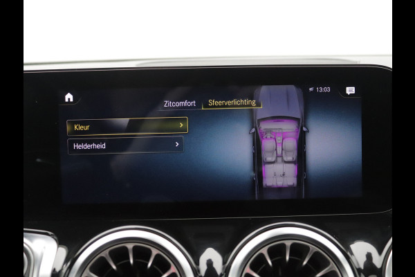 Mercedes-Benz Glb 200 AMG 7p. Pano, Trekhaak, Distronic, Memory