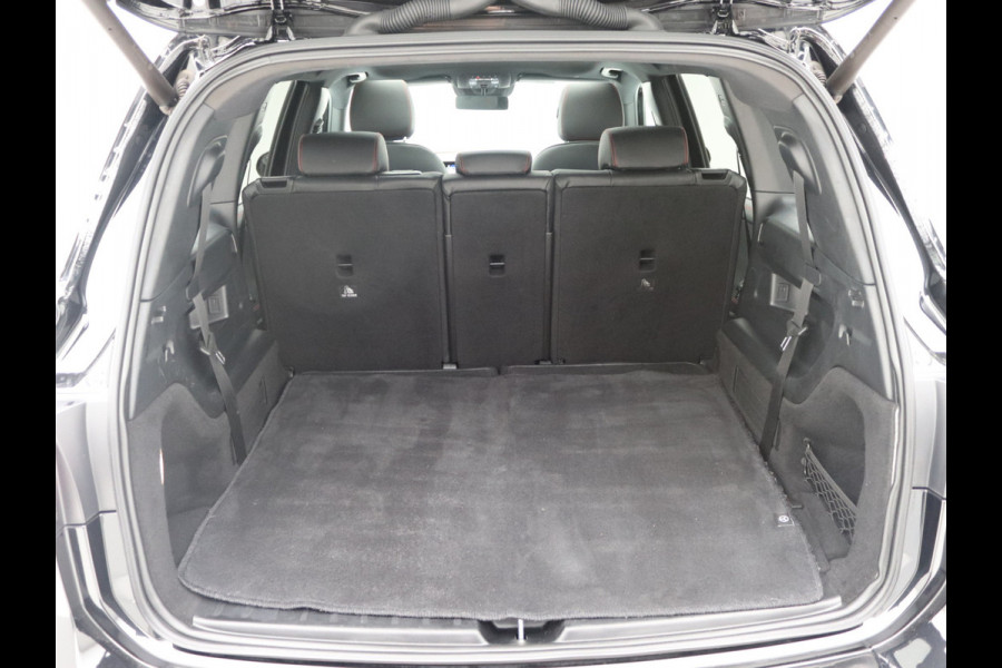 Mercedes-Benz Glb 200 AMG 7p. Pano, Trekhaak, Distronic, Memory