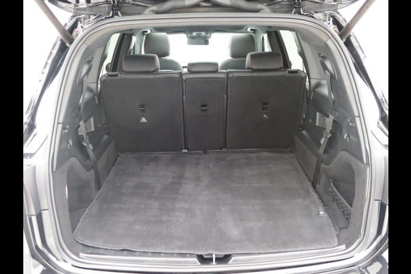 Mercedes-Benz Glb 200 AMG 7p. Pano, Trekhaak, Distronic, Memory