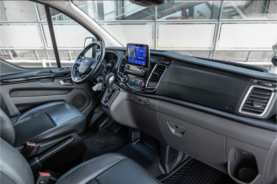 Ford Transit Custom 320 2.0 TDCI 185 PK L2H1 Sport | L+R Schuifdeur | ACC | Elek stoelen | Standkachel | CarPlay | Camera | Navigatie | Trekhaak | Inrichting | Nieuwe APK