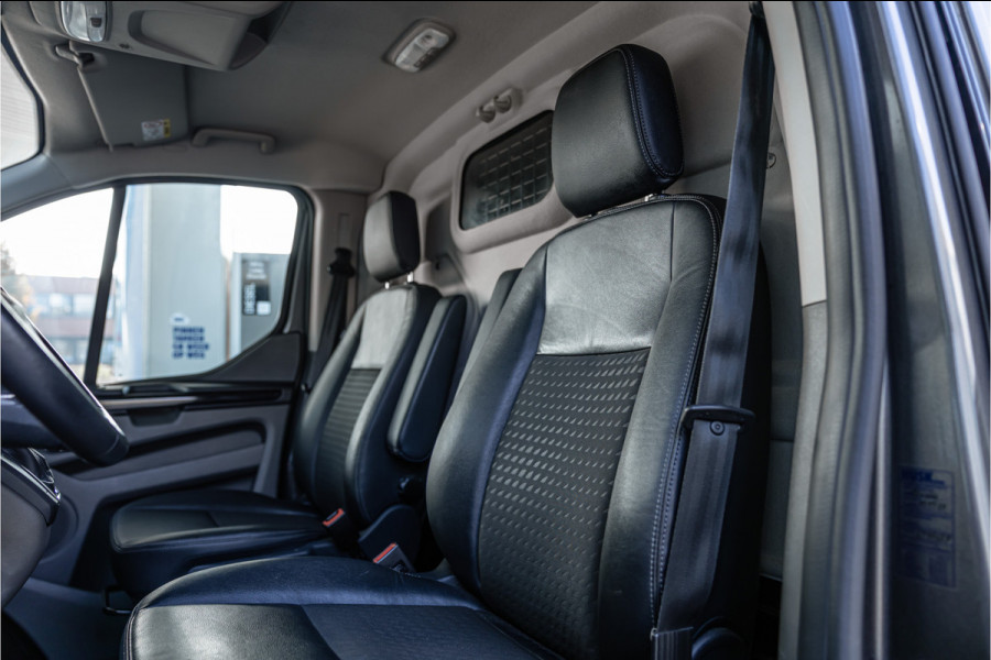 Ford Transit Custom 320 2.0 TDCI 185 PK L2H1 Sport | L+R Schuifdeur | ACC | Elek stoelen | Standkachel | CarPlay | Camera | Navigatie | Trekhaak | Inrichting | Nieuwe APK